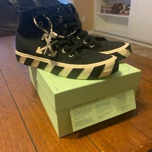 Black/White Off-White VULC size 10(43) NDS OG ALL